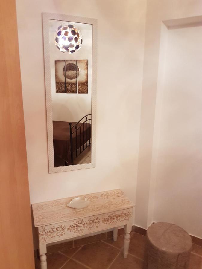 Apartmani Katja 오미스 외부 사진