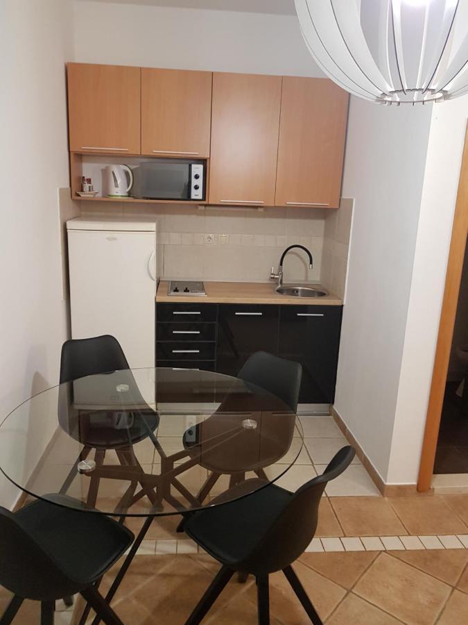 Apartmani Katja 오미스 외부 사진