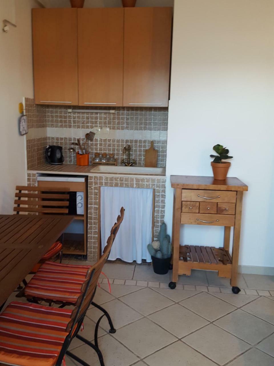 Apartmani Katja 오미스 외부 사진