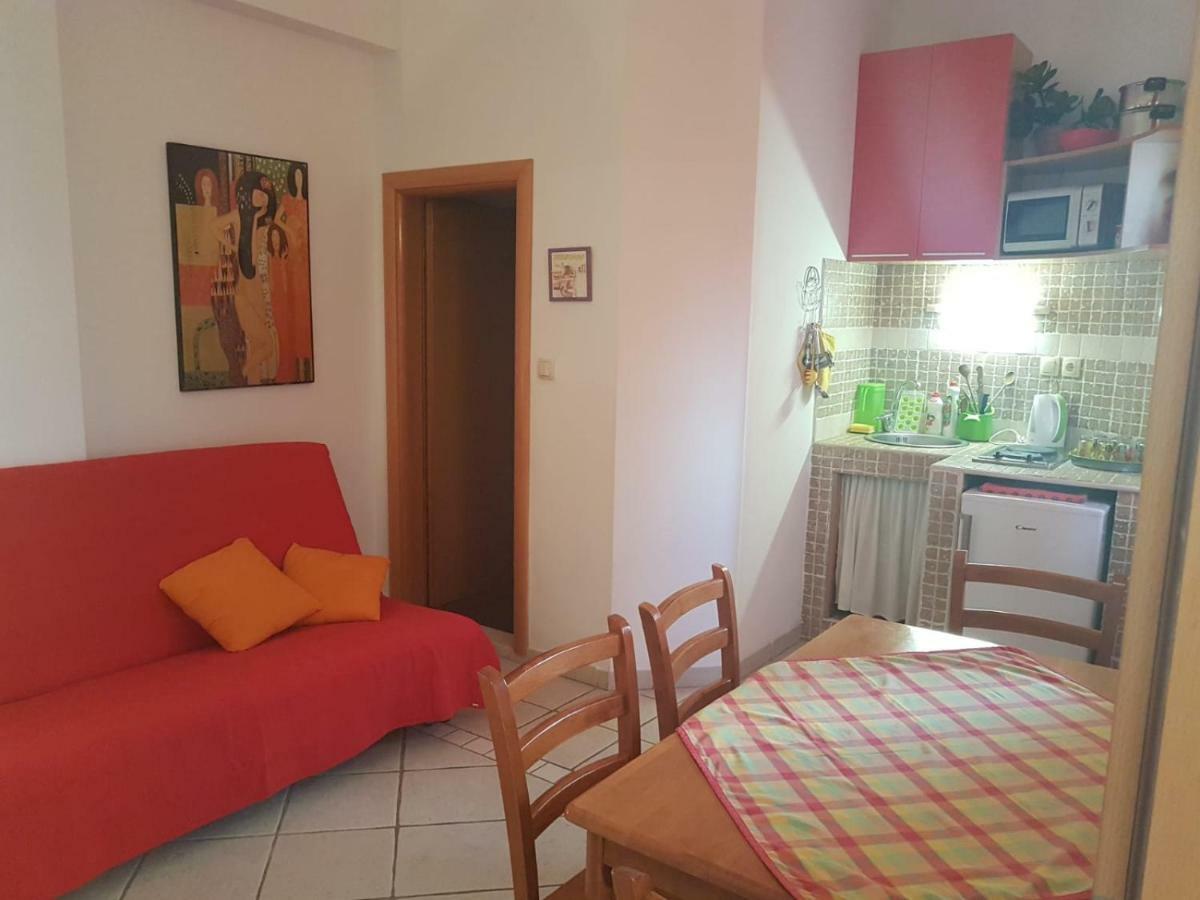 Apartmani Katja 오미스 외부 사진